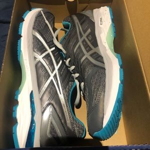 Women’s Size 9 New ASICS